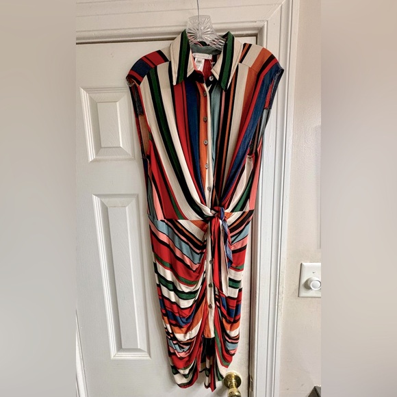 Colorful form fitting mini dress - Picture 1 of 2